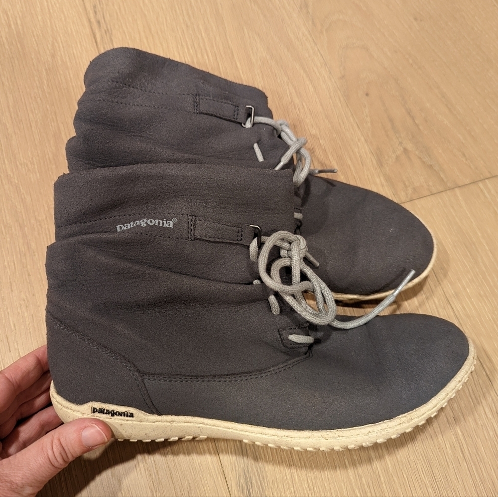 Patagonia Gray Slouchy Boots